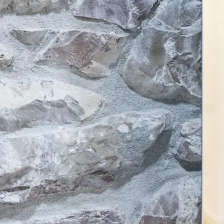 Central Luxury Boutiques - Sshousing